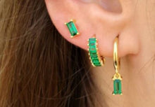 Load image into Gallery viewer, Sana Green Baguette Dangle Hoop Gold