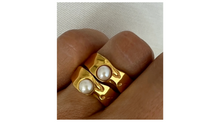 Load image into Gallery viewer, Drift Pearl Ring Gold
