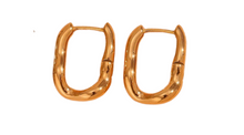 Load image into Gallery viewer, Karla Irregular Hoops Gold
