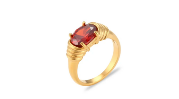 Elliptical Ruby Red Ring Gold