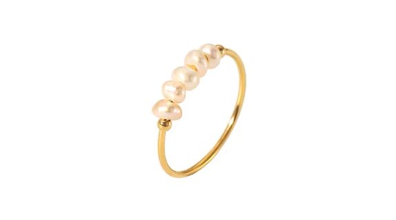 Lucy Pearl Ring Gold