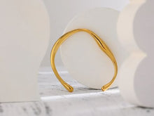 Load image into Gallery viewer, Anika Asymmetrical Bangle Gold
