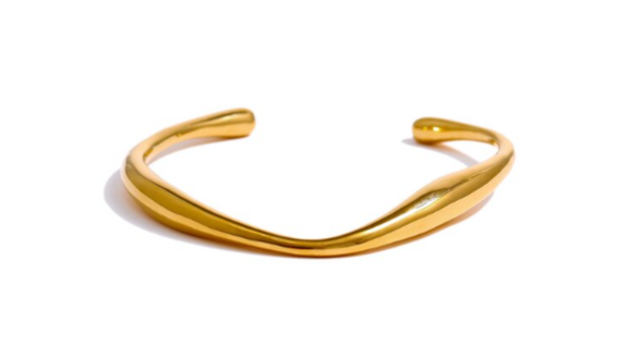 Anika Asymmetrical Bangle Gold