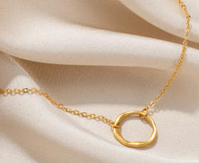 Load image into Gallery viewer, Aurelia Necklace Gold
