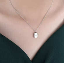 Load image into Gallery viewer, Auriga Rectangle Necklace Silver
