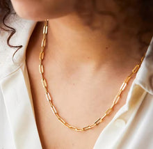Load image into Gallery viewer, Paperclip Chain Necklace Gold
