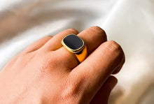 Load image into Gallery viewer, Amari Ring Silver with Black Stone

