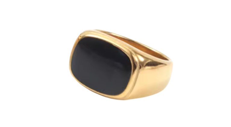 Amari Ring Gold with Black