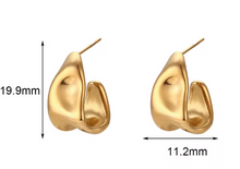 Load image into Gallery viewer, Amber Asymmetrical Hoop Gold
