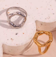 Load image into Gallery viewer, Hildie Ring Gold
