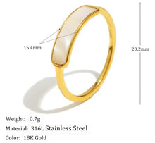 Load image into Gallery viewer, Cordelia Signet Ring Gold
