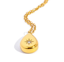 Load image into Gallery viewer, Auriga Tear Drop Necklace Gold
