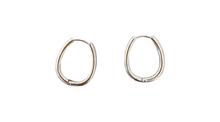 Load image into Gallery viewer, Oval Geometric Hoop Silver
